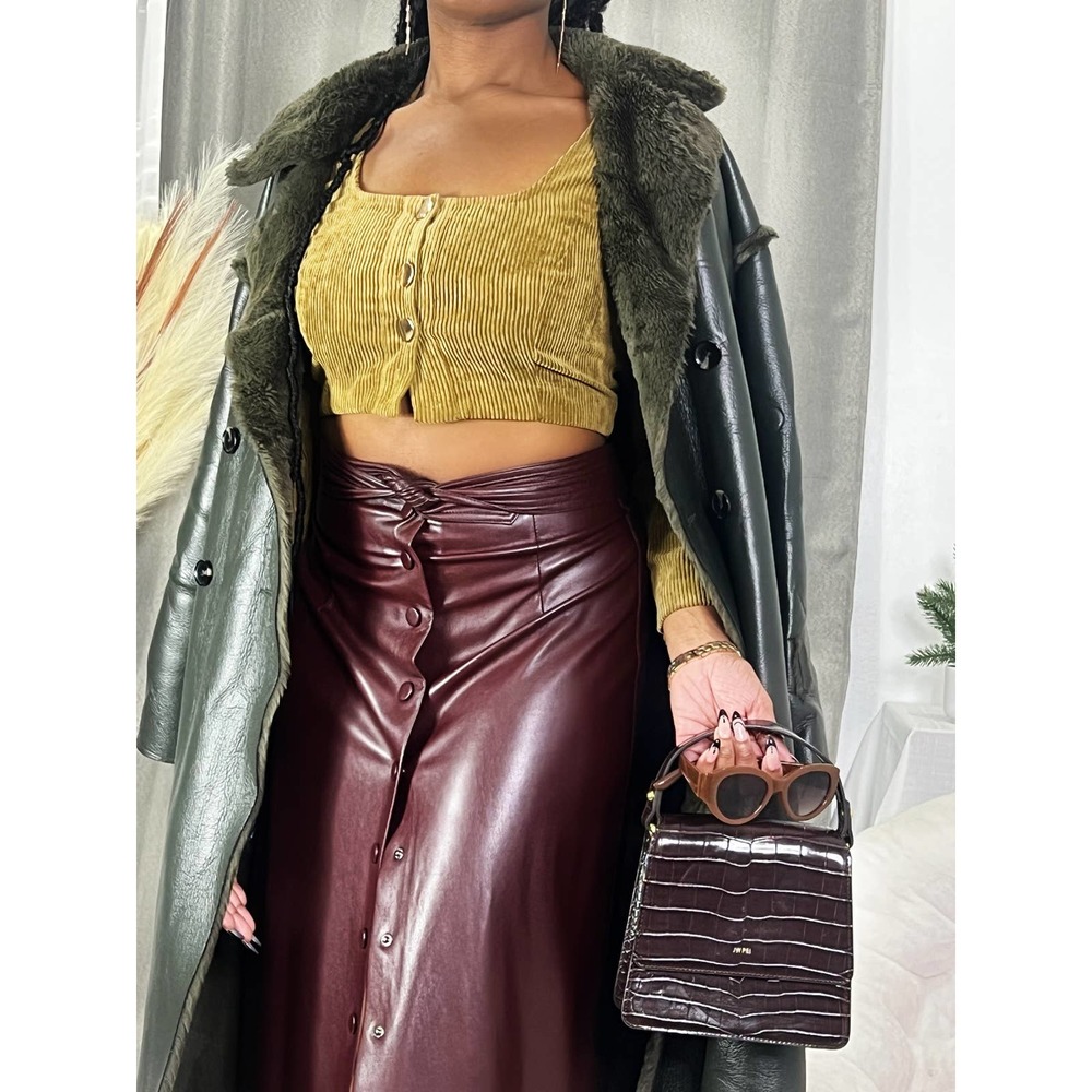 Unleashing the Fashionista in You: Zara Corduroy Crop Top in Classy Camel Brown